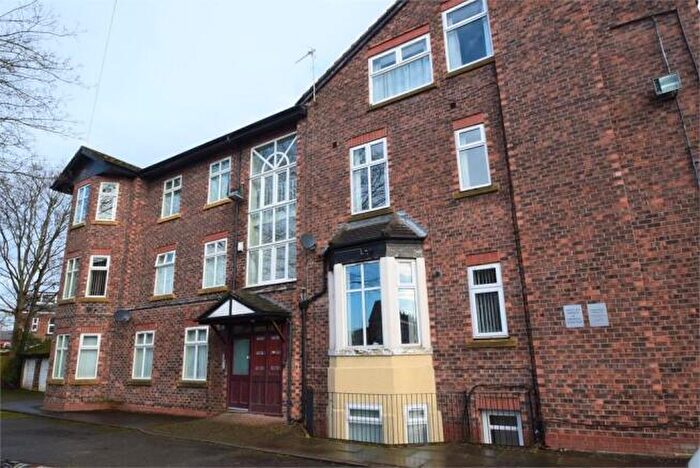 2 Bedroom Apartment To Rent In Lowfield Road, Shaw Heath, Stockport, SK2