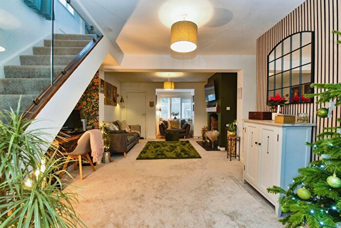 2 Bedroom End Of Terrace House For Sale In Mount Pleasant Terrace, Rowde, Devizes, SN10