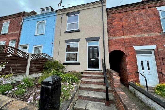 3 Bedroom Property To Rent In Rutland Road, Chesterfield, S40