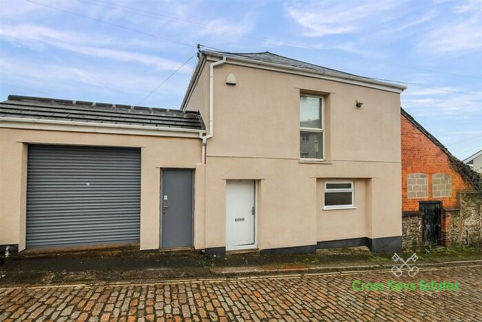 3 Bedroom Semi Detached House To Rent In Healy Place, Stoke, PL2