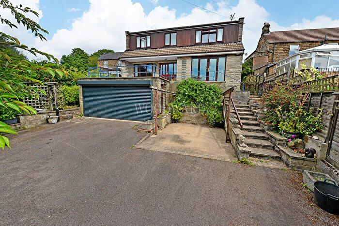 3 Bedroom Detached Bungalow For Sale In The Dimple, Fritchley, DE56