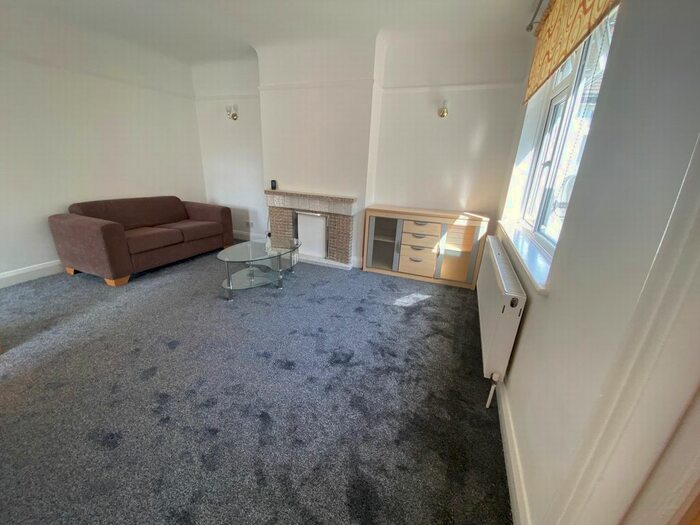 2 Bedroom Flat To Rent In St. Andrews Road, The Hyde, NW9