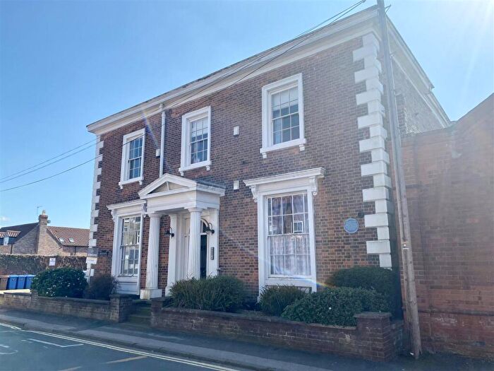 1 Bedroom Apartment To Rent In Hailgate House, Howden, Goole, DN14