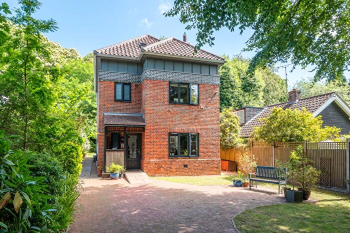 4 Bedroom Detached House For Sale In Beechwood Avenue, Aylmerton, NR11