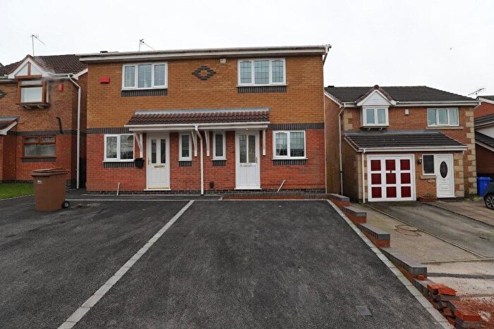 3 Bedroom Semi Detached House To Rent In Dairyfields Way, Stoke-on-Trent, ST1