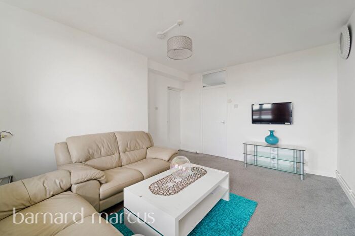 2 Bedroom Flat To Rent In Tierney Road, London, SW2