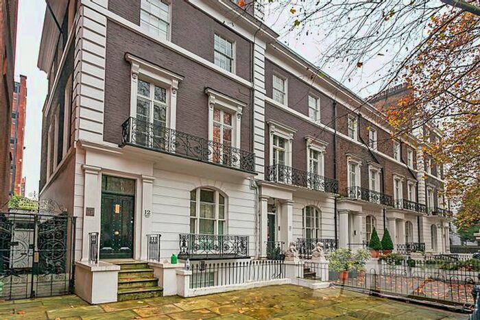 1 Bedroom Flat To Rent In Thurloe Place, Kensington, SW7