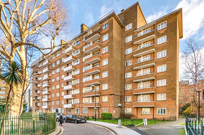 Studio For Sale In Nelson Square, Southwark, London, SE1