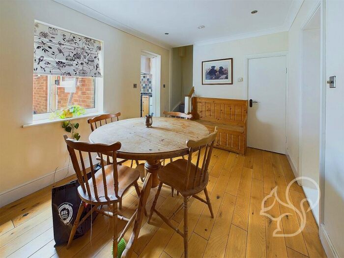 2 Bedroom Cottage For Sale In Cross Street, Sudbury, CO10