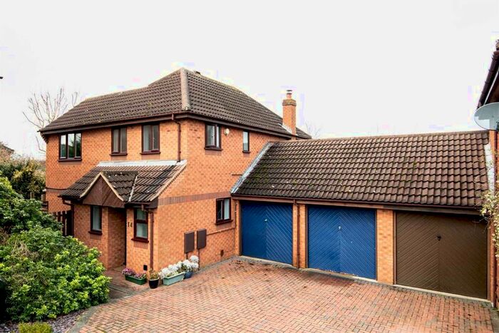 4 Bedroom Detached House To Rent In Saddlers Place, Downsbarn, Milton Keynes, MK14