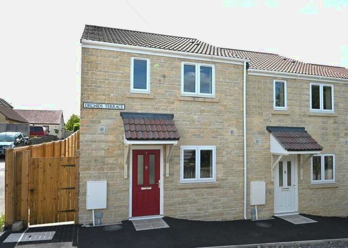 3 Bedroom Terraced House To Rent In Bristol, BS39