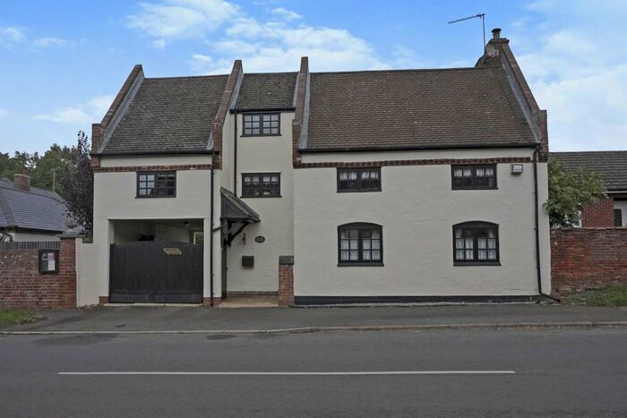 6 Bedroom Detached House For Sale In Main Street, Catthorpe, Lutterworth, LE17