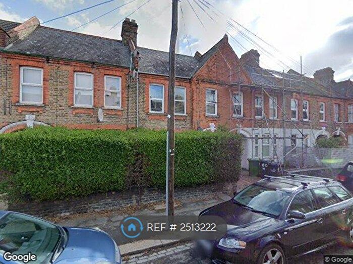2 Bedroom Flat To Rent In Hibbert Road, London, E17