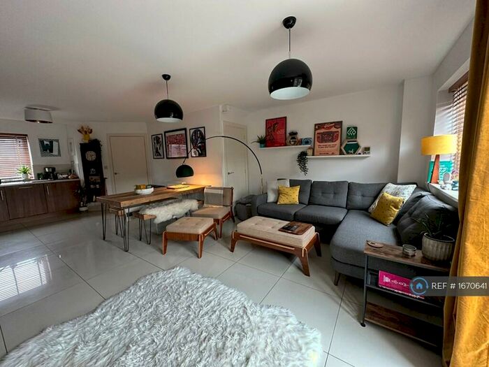 3 Bedroom Terraced House To Rent In February Courtyard, Gateshead, NE8