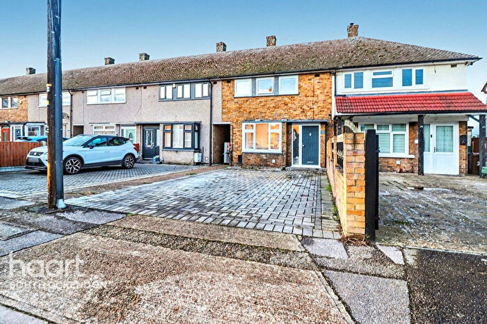 3 Bedroom Terraced House For Sale In Usk Road, South Ockendon, RM15