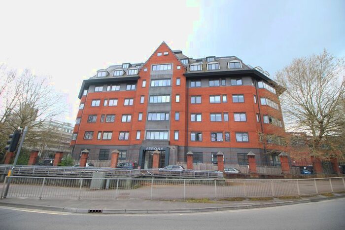 1 Bedroom Flat To Rent In Wellington Street, Slough, SL1