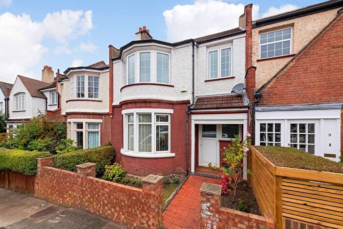 3 Bedroom Property For Sale In Dukesthorpe Road, Sydenham, London, SE26