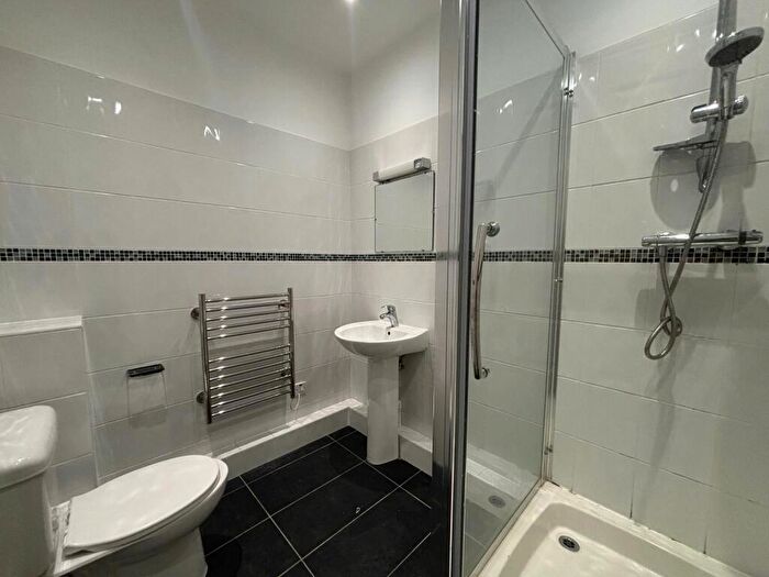 2 Bedroom Apartment To Rent In Portland Street, Regent House, CV32