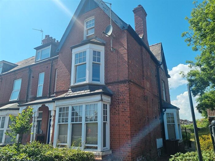 2 Bedroom Flat To Rent In Rank Hosue, Holderness Road, Hull, HU8
