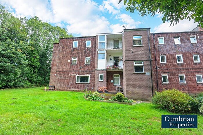 1 Bedroom Flat For Sale In Balmoral Court, Etterby, Carlisle, CA3