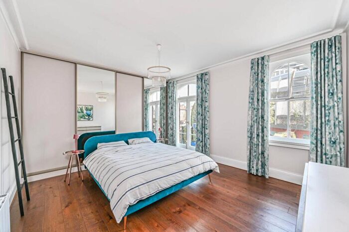 5 Bedroom Flat To Rent In Kennington Oval, Oval, London, SE11