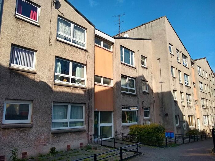 2 Bedroom Flat To Rent In Burns Street, Edinburgh, EH6
