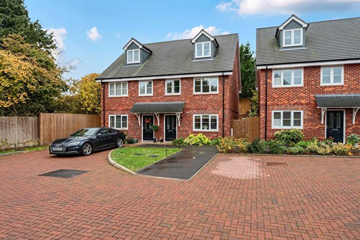 3 Bedroom Semi Detached House For Sale In Godayn Grove, Maidenhead, SL6