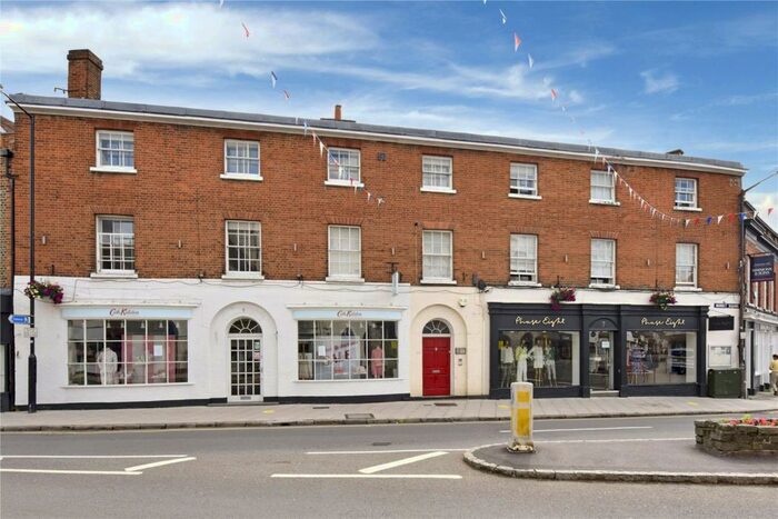 1 Bedroom Apartment To Rent In Market Square, Marlow, Buckinghamshire, SL7