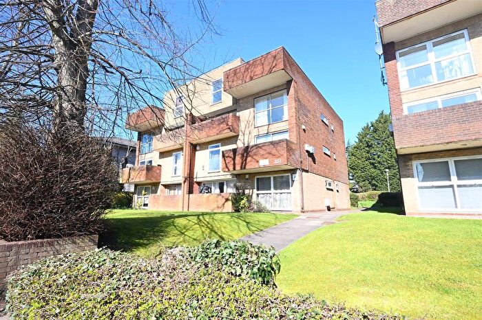 2 Bedroom Flat For Sale In Griffin House, Hagley Road, Edgbaston, Birmingham, B16