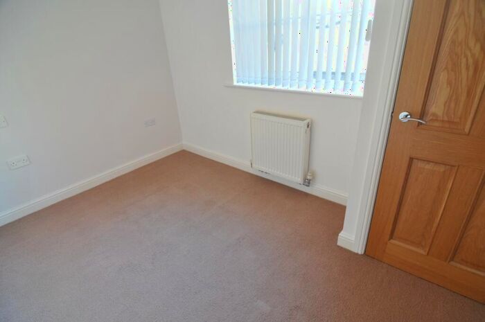 2 Bedroom Apartment To Rent In The Views, Staincross, S75