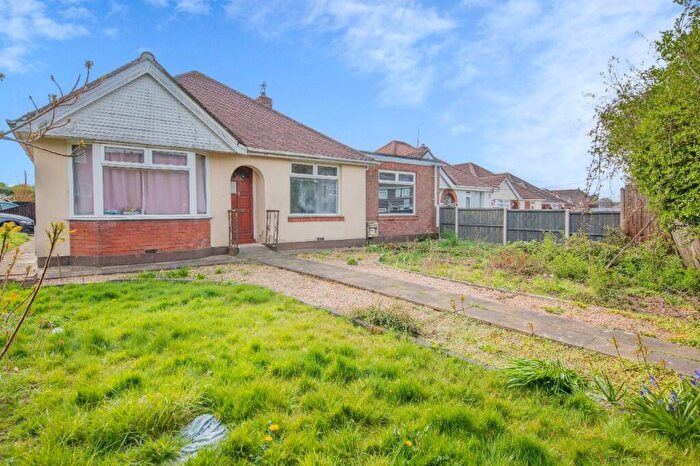 3 Bedroom Detached Bungalow For Sale In Fair Oak Road, Bishopstoke, Eastleigh, SO50