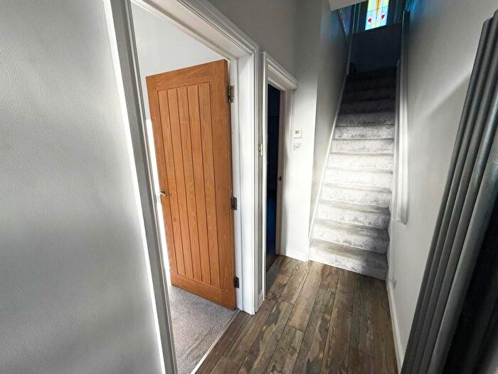 3 Bedroom Terraced House For Sale In Skipton Road, Silsden, BD20