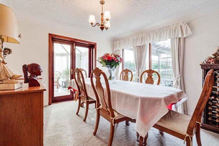 4 Bedroom Detached House For Sale In Bank Side, Westhoughton, Bolton, Greater Manchester, BL5