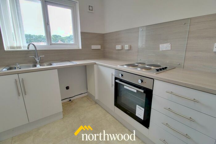 2 Bedroom Flat To Rent In Weston Road, Doncaster, DN4