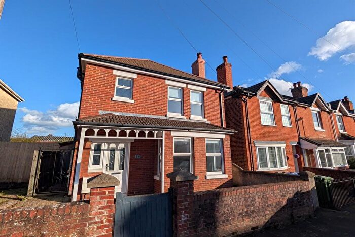 3 Bedroom Detached House To Rent In Clarendon Road, SO16