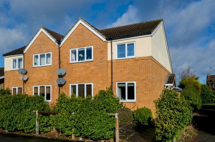 1 Bedroom Flat To Rent In Foxwood Lane, Acomb, York, YO24