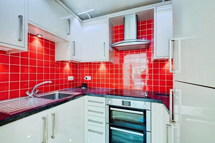 1 Bedroom Flat To Rent In Wimborne Road, Bournemouth, BH2