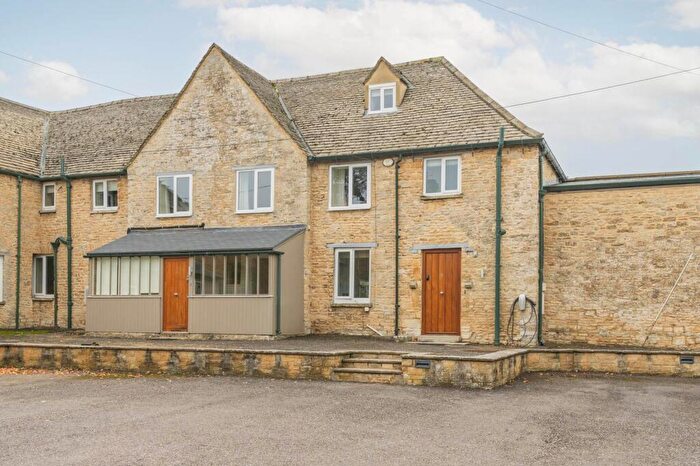 3 Bedroom Semi Detached House To Rent In Cornbury Park, Charlbury, OX7