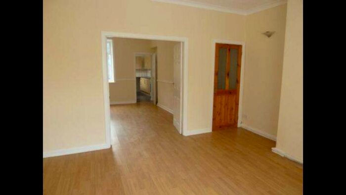 3 Bedroom Terraced House To Rent In Hollingreave Road, Burnley, BB11