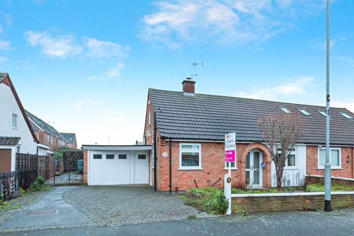2 Bedroom Semi Detached Bungalow For Sale In Percy Street, Leicester, LE3