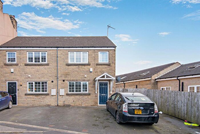 3 Bedroom Semi Detached House For Sale In Dowker Street, Halifax, HX1