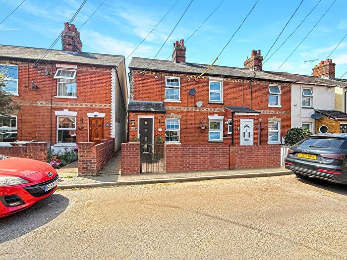 2 Bedroom Terraced House For Sale In Sunnyside, Braintree, CM7