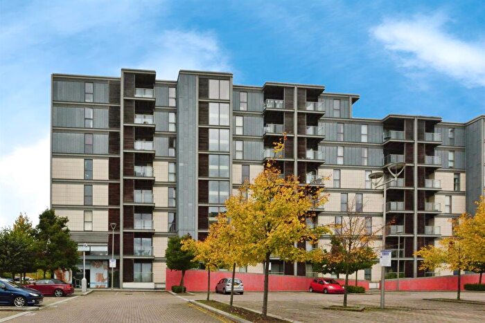 1 Bedroom Apartment For Sale In South Row, Milton Keynes, MK9