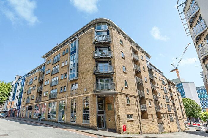 1 Bedroom Flat To Rent In Montague Street, Bristol, BS2