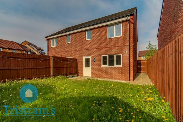 2 Bedroom Semi-Detached House For Sale In Pearce Drive, Nottingham, NG8