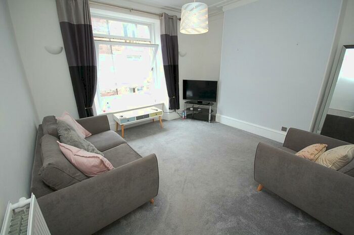 1 Bedroom Flat To Rent In Raeburn Place, City Centre, Aberdeen, AB25