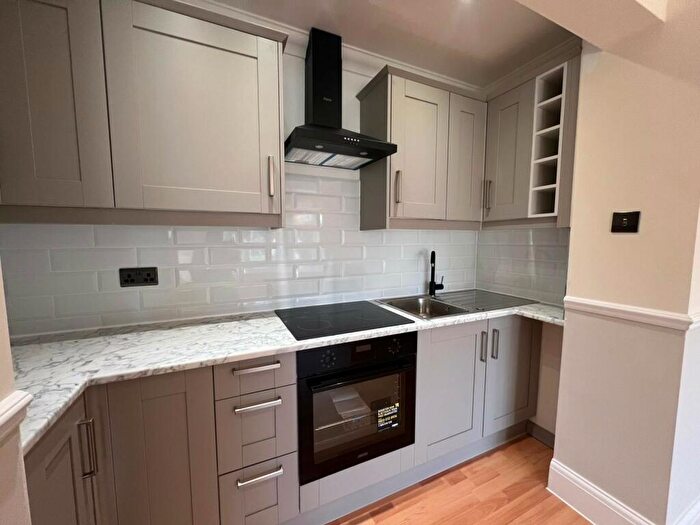 1 Bedroom Flat For Sale In Lodge Lane, North Grays, Grays, RM16