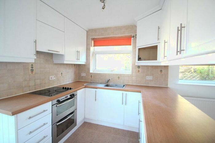 3 Bedroom Semi-Detached House To Rent In Newlay Wood Crescent, Horsforth, Leeds, West Yorkshire, LS18