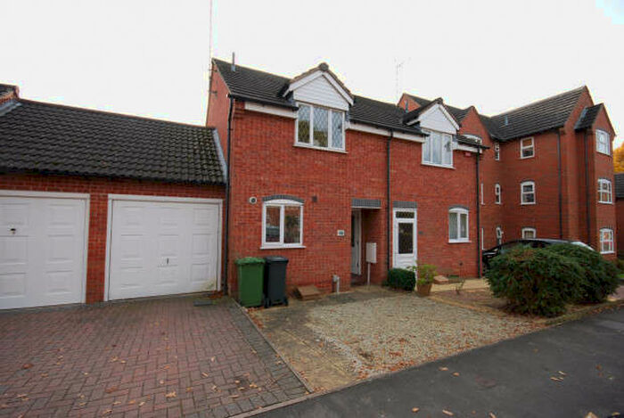 2 Bedroom Semi-Detached House To Rent In Whitemoor Road, Kenilworth, CV8