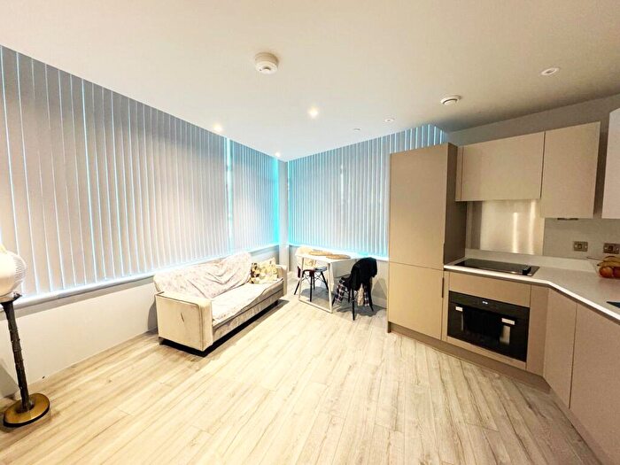 1 Bedroom Apartment To Rent In Thames Valley, Wokingham Road, Bracknell, Berkshire, RG42